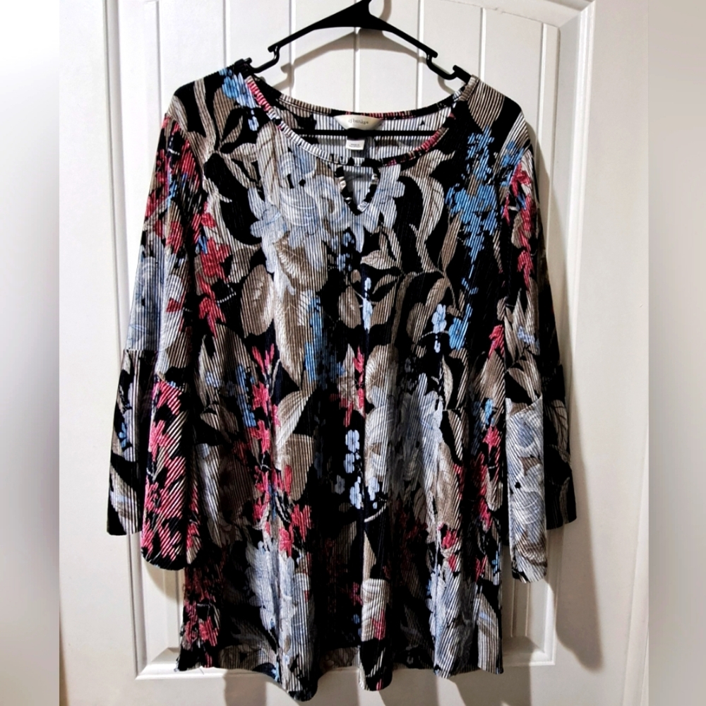 Lovely plus size CJ Banks blouse